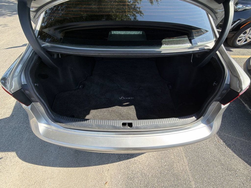Used 2015 Lexus IS 250 RWD image 22