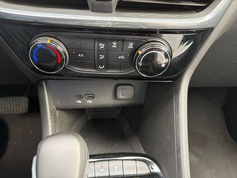 Used 2024 Buick Encore GX Sport Touring AWD/4WD image 21