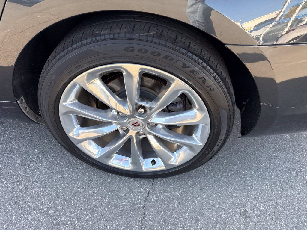 Used 2014 Cadillac XTS Luxury w/ Driver Awareness Package FWD image 8