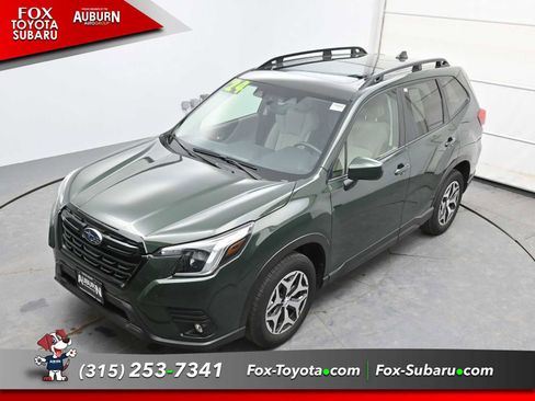 Used 2024 Subaru Forester Premium w/ Pop Package 2 image 31