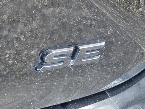 Used 2025 Toyota Camry SE FWD image 27