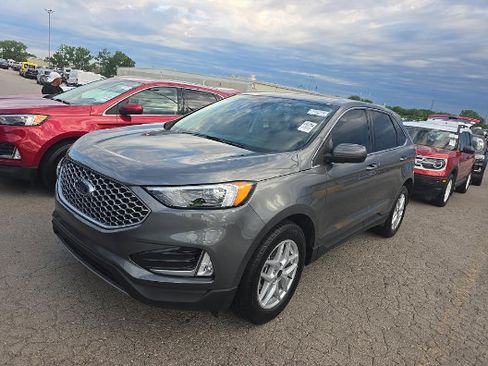 Used 2024 Ford Edge SEL w/ Convenience Package AWD/4WD image 13
