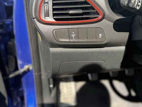 Used 2019 Hyundai Elantra GT N Line image 13