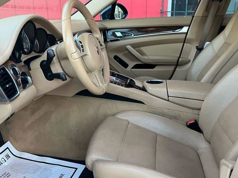 Used 2014 Porsche Panamera 4S image 7