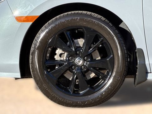 Certified 2024 Honda Odyssey Sport image 11