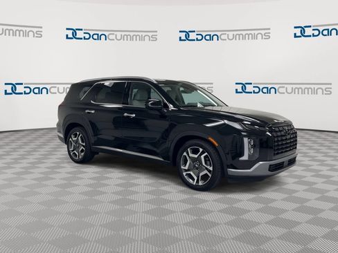 Used 2023 Hyundai Palisade Limited w/ Cargo Package AWD/4WD image 2
