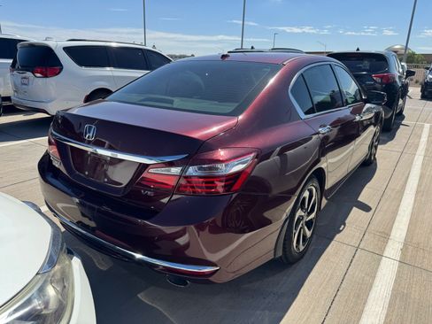 Used 2017 Honda Accord EX-L image 4