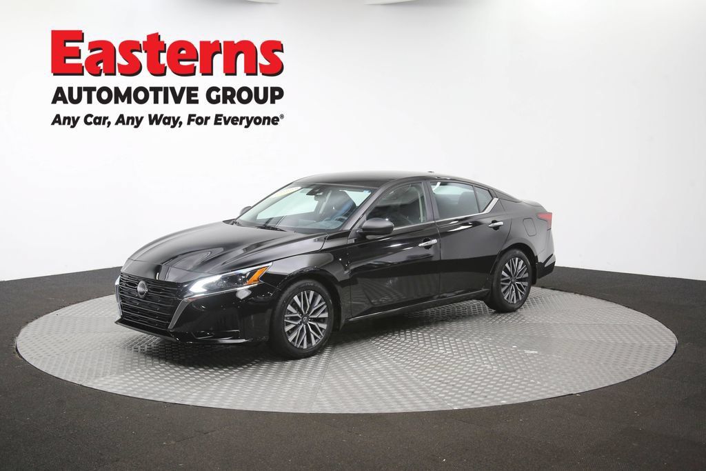 Used 2024 Nissan Altima 2.5 SV FWD image 59