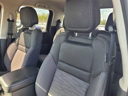 Used 2023 Nissan Frontier SV w/ Technology Package image 11