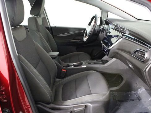 Used 2023 Chevrolet Bolt LT image 13