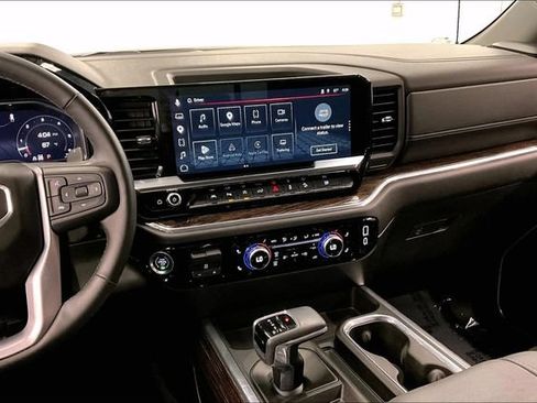 Used 2025 GMC Sierra 1500 Elevation AWD/4WD image 7