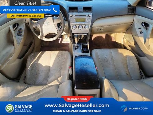 Used 2010 Toyota Camry Sedan image 11