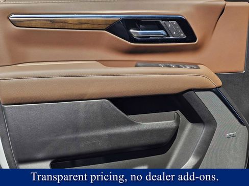 New 2026 Chevrolet Tahoe High Country AWD/4WD image 19