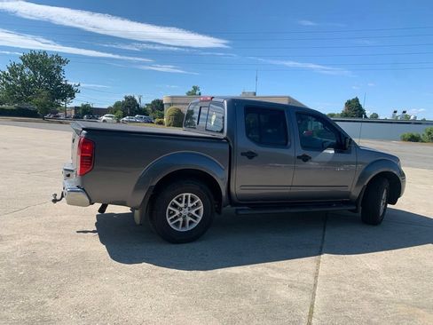 Used 2021 Nissan Frontier SV AWD/4WD image 13
