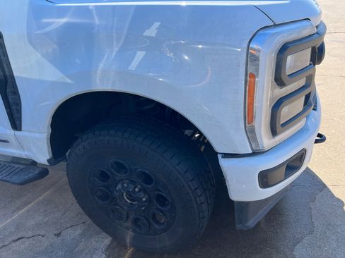 Used 2023 Ford F250 Lariat w/ Sport Appearance Package image 4