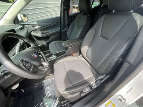 Used 2025 Buick Encore GX Preferred image 31