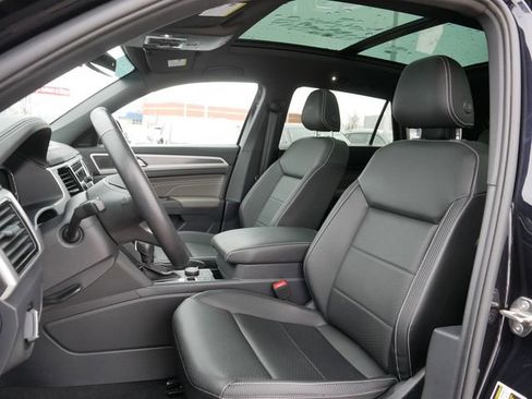 Certified 2023 Volkswagen Atlas Cross Sport SEL R-Line image 15