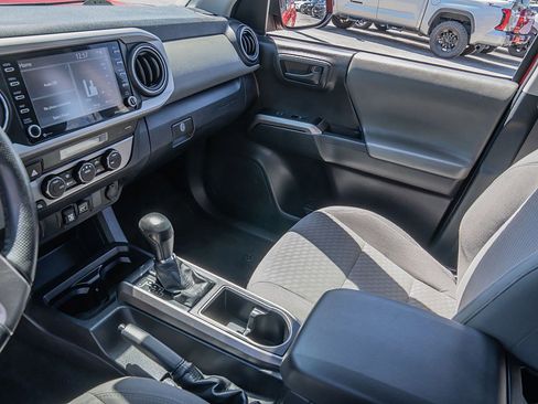 Used 2022 Toyota Tacoma SR5 RWD image 15