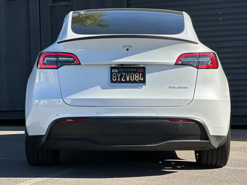 Used 2021 Tesla Model Y Performance image 7