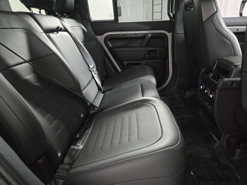 New 2026 Land Rover Defender 110 OCTA image 17