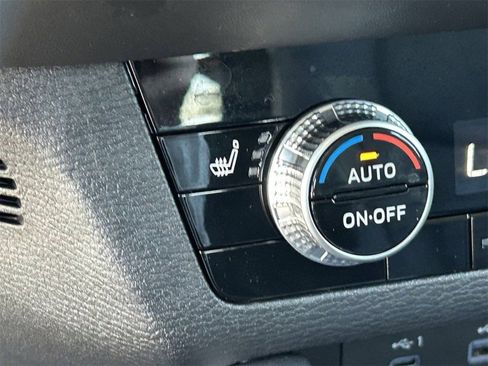 New 2026 Nissan Rogue SL image 33