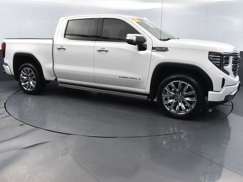 Used 2024 GMC Sierra 1500 Denali image 3