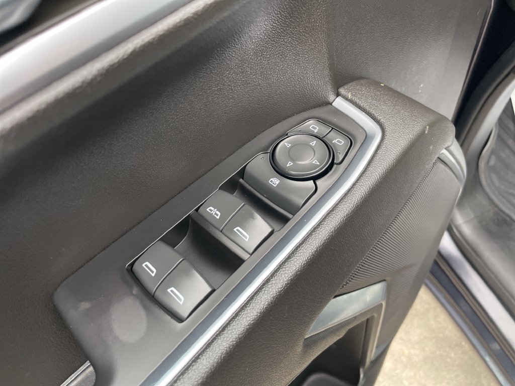 Used 2022 Chevrolet Silverado 1500 RST AWD/4WD image 19