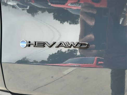 Used 2025 Toyota Grand Highlander XLE image 13