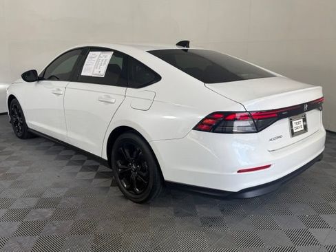 Used 2025 Honda Accord SE image 14