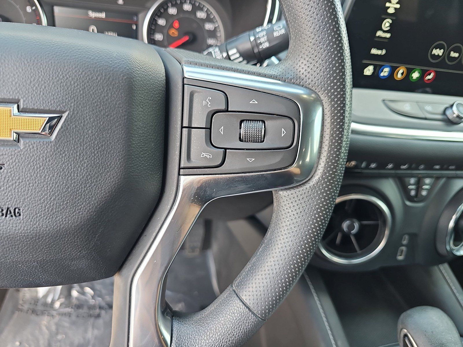 Used 2023 Chevrolet Blazer LT FWD image 18
