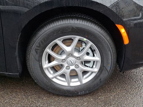 New 2026 Chrysler Pacifica Select image 8