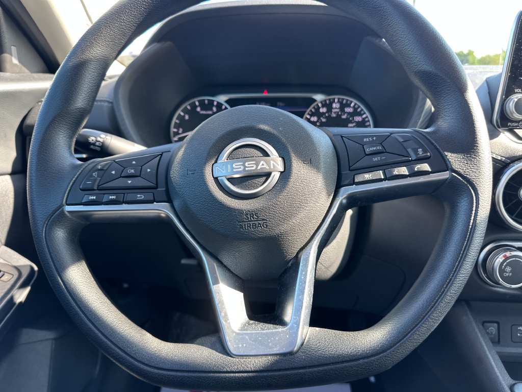 Used 2024 Nissan Sentra SV FWD image 30