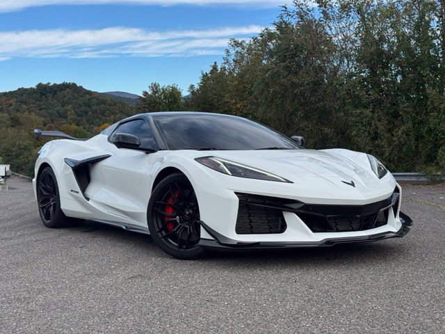 Used 2023 Chevrolet Corvette Z06 w/ Battery Protection Package RWD image 1