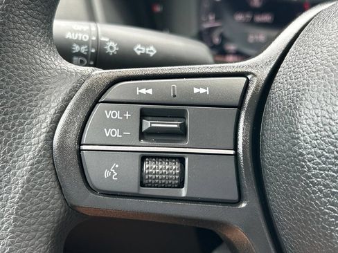 Used 2025 Honda Accord SE image 25