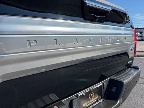 Used 2018 Ford F150 Platinum w/ Equipment Group 701A Luxury AWD/4WD image 34