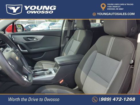 Used 2024 Chevrolet Blazer LT w/ Convenience Package FWD image 12