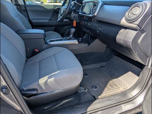 Used 2021 Toyota Tacoma SR5 image 17