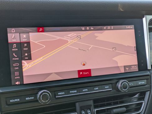 Used 2020 Porsche Macan image 33