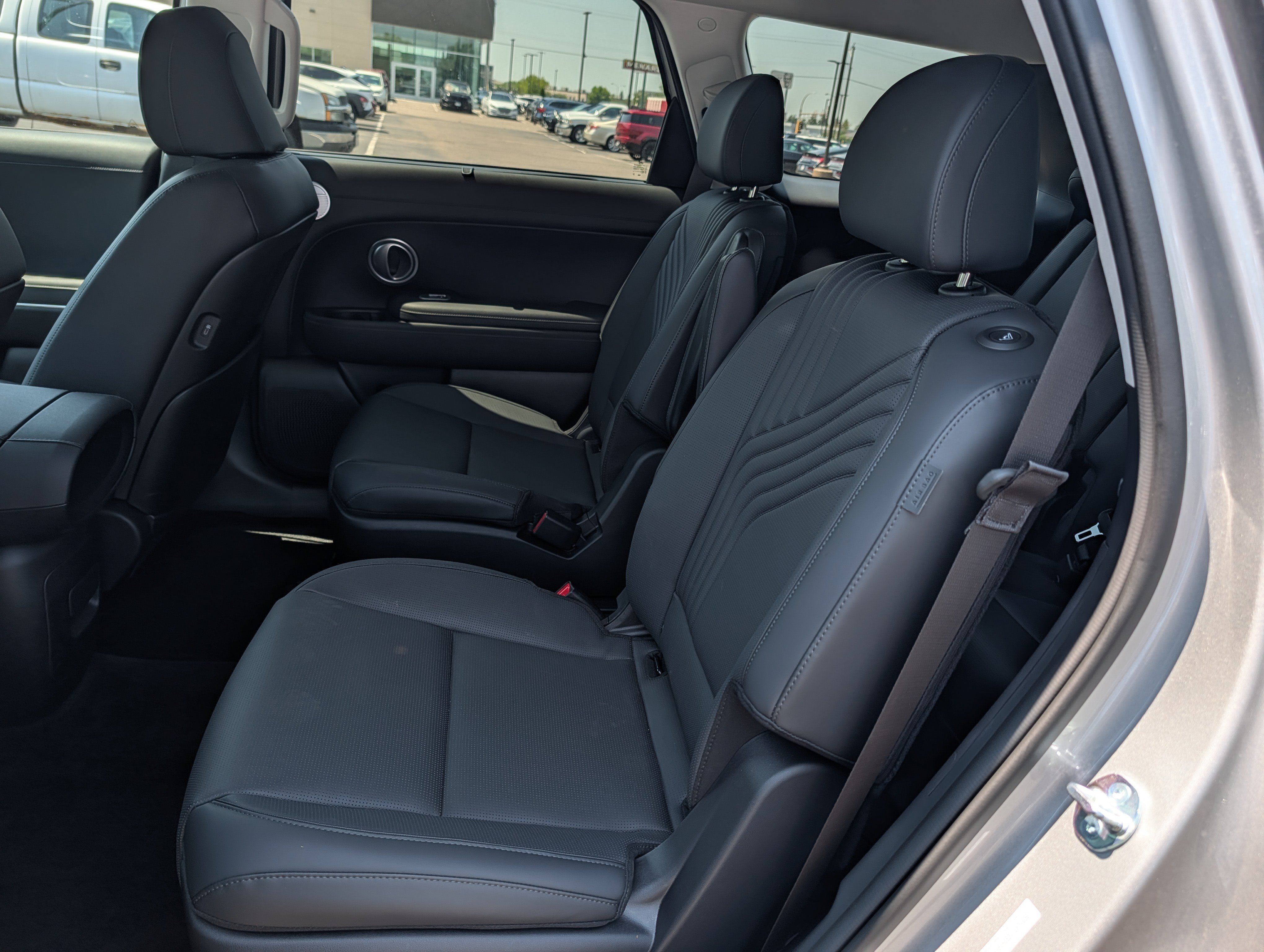 Used 2026 Hyundai Palisade SEL AWD/4WD image 13