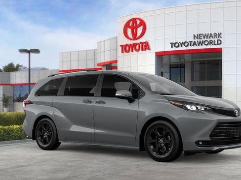 New 2026 Toyota Sienna XLE Woodland Edition AWD/4WD image 16