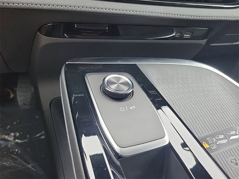 New 2025 Buick Enclave Sport Touring w/ Power Package image 28