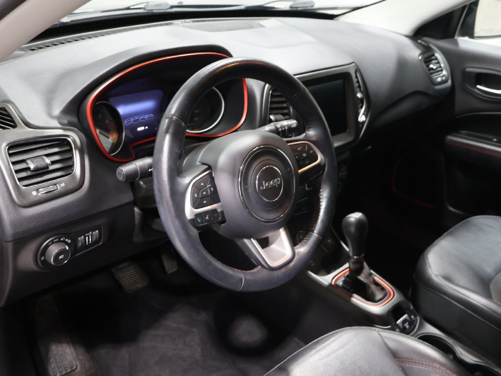 Used 2018 Jeep Compass Trailhawk w/ Cold Weather Group AWD/4WD image 14