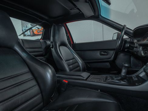 Used 1986 Porsche 944 Turbo image 39