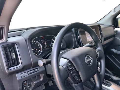 Used 2025 Nissan Frontier S AWD/4WD image 10