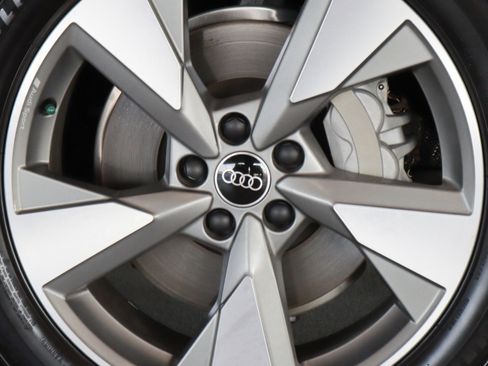 Used 2023 Audi Q5 2.0T Premium Plus w/ Premium Plus Package image 7