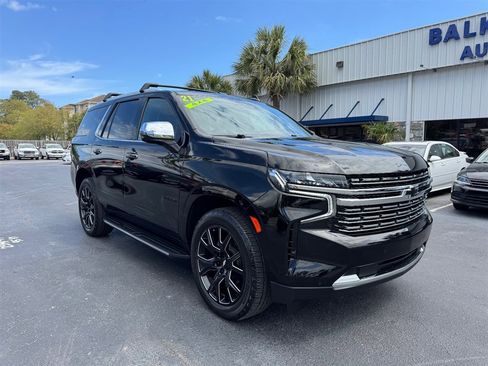 Used 2021 Chevrolet Tahoe Premier w/ Premium Package image 2