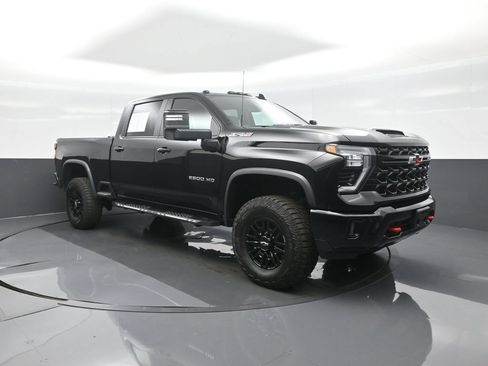Used 2026 Chevrolet Silverado 2500 ZR2 AWD/4WD image 1