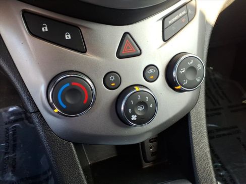 Used 2019 Chevrolet Sonic LT image 16