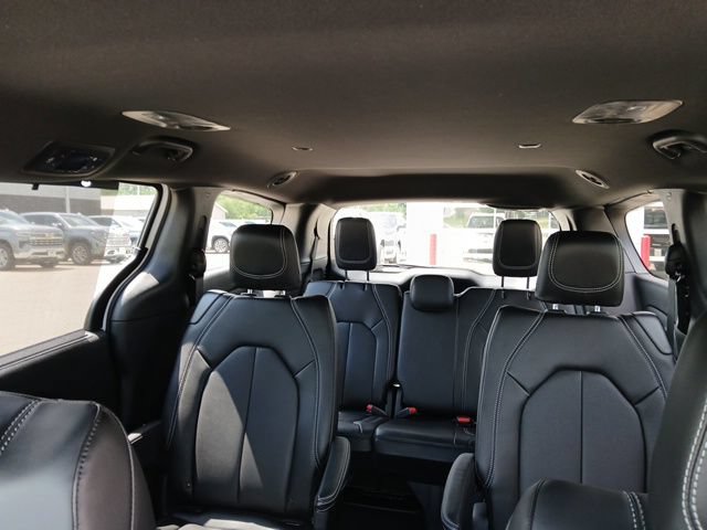 New 2027 Chrysler Pacifica LX FWD image 14