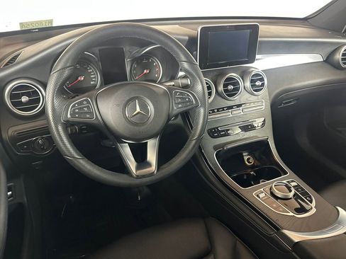 Used 2018 Mercedes-Benz GLC 300 4MATIC image 25